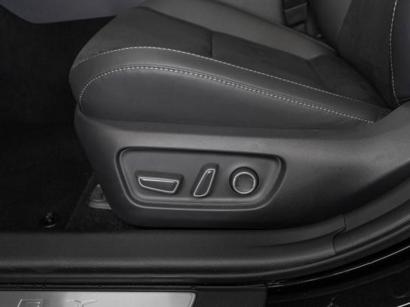 Toyota Camry IX (XV80) China Market с пробегом 2025 года, цена 4 050 000 рублей, 32 км, седан, Автокод Объявления
