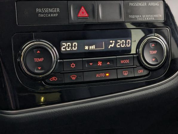Mitsubishi Outlander III Рестайлинг с пробегом 2014 года, цена 1 750 000 рублей, 210200 км, внедорожник, Автокод Объявления