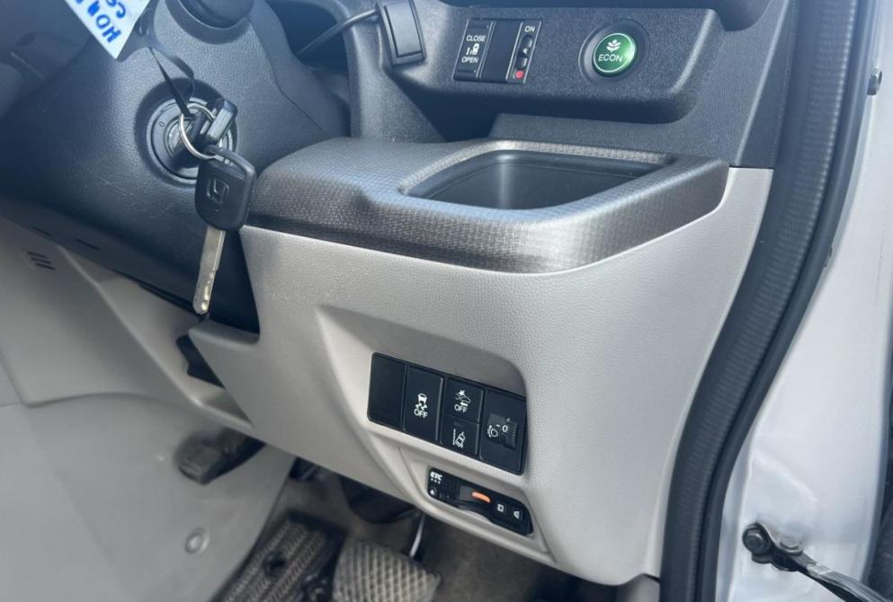 Honda Stepwgn V Рестайлинг Красноярск  - изображение 20