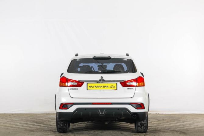 Mitsubishi ASX I Рестайлинг 2 с пробегом 2017 года, цена 1 799 000 рублей, 112000 км, внедорожник, Автокод Объявления