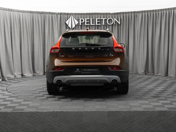 Volvo V40 Cross Country I Рестайлинг с пробегом 2017 года, цена 1 830 000 рублей, 115318 км, хэтчбек, Автокод Объявления