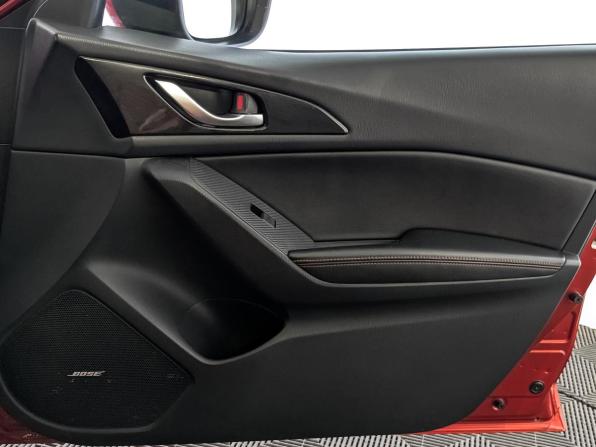 Mazda 3 III (BM) с пробегом 2013 года, цена 1 375 000 рублей, 152450 км, хэтчбек, Автокод Объявления