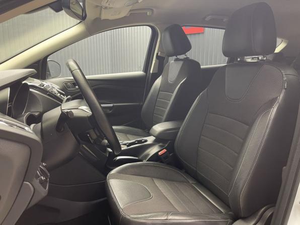 Ford Kuga II с пробегом 2016 года, цена 1 297 000 рублей, 176501 км, внедорожник, Автокод Объявления