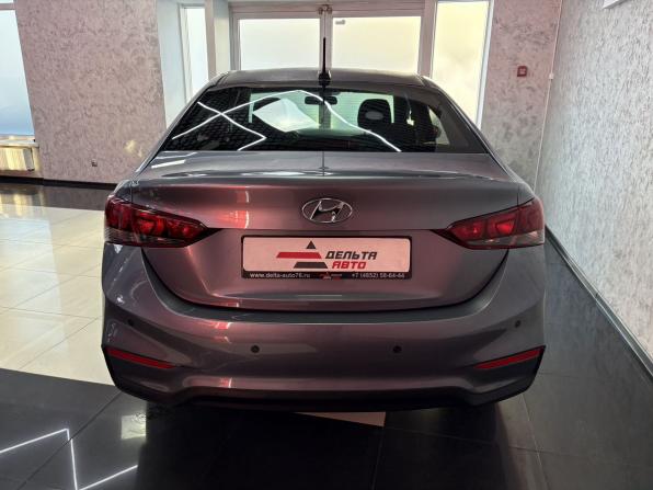 Hyundai Solaris II с пробегом 2018 года, цена 1 365 000 рублей, 42193 км, седан, Автокод Объявления