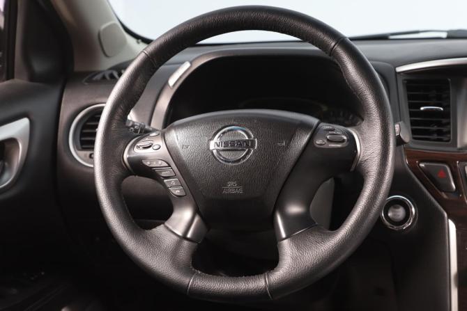 Nissan Pathfinder IV с пробегом 2014 года, цена 1 699 000 рублей, 203300 км, внедорожник, Автокод Объявления