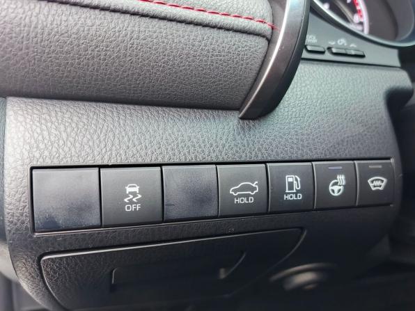Toyota Camry VIII (XV70) Рестайлинг с пробегом 2021 года, цена 2 530 000 рублей, 207846 км, седан, Автокод Объявления