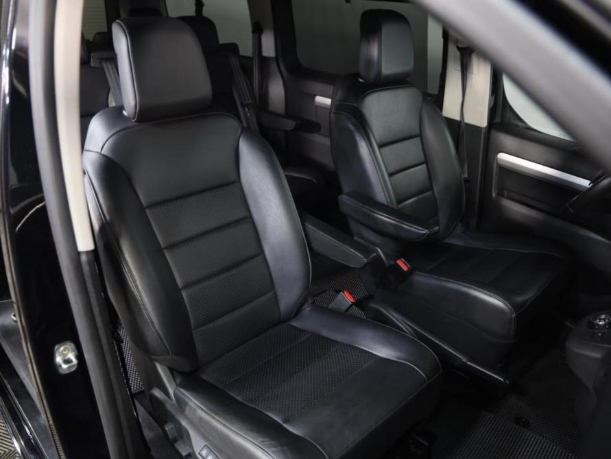 Opel Zafira Life I Санкт-Петербург  - изображение 21