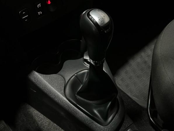 Renault Sandero II с пробегом 2018 года, цена 1 194 000 рублей, 87200 км, хэтчбек, Автокод Объявления
