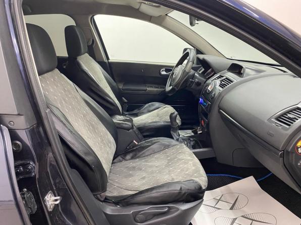 Renault Megane II Рестайлинг с пробегом 2007 года, цена 260 000 рублей, 228933 км, седан, Автокод Объявления