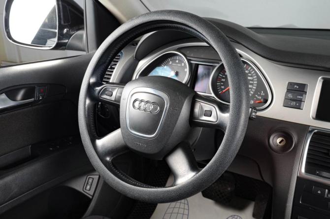 Audi Q7 I (4L) с пробегом 2007 года, цена 1 119 000 рублей, 223349 км, внедорожник, Автокод Объявления