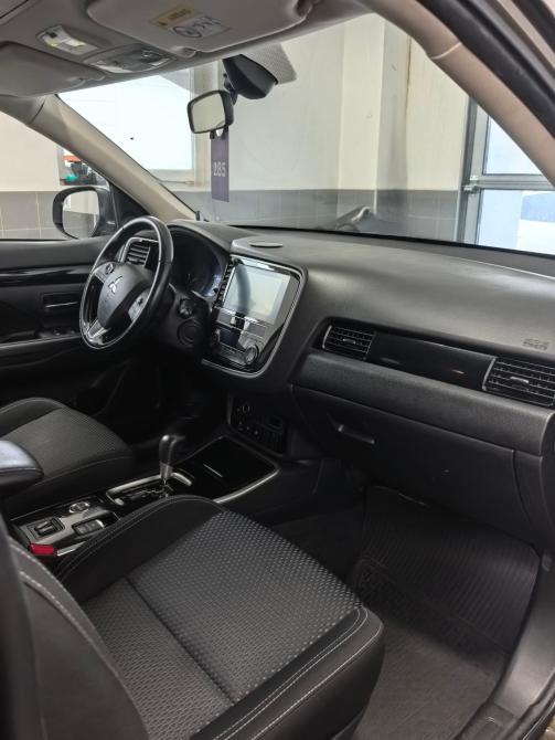 Mitsubishi Outlander III Рестайлинг 3 Санкт-Петербург  - изображение 22