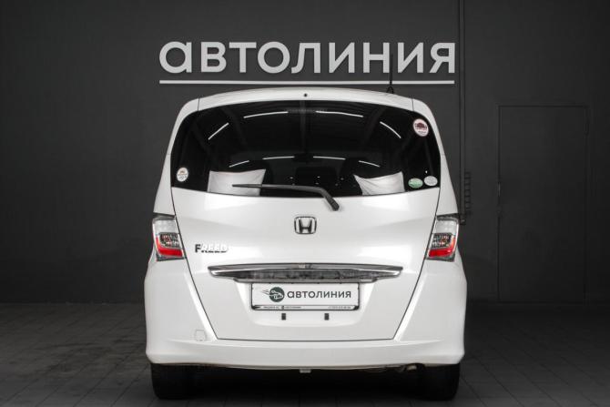 Honda Freed I Рестайлинг с пробегом 2012 года, цена 949 000 рублей, 150000 км, компактвэн, Автокод Объявления