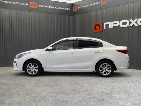 Kia Rio IV с пробегом 2018 года, цена 1 300 000 рублей, 115066 км, седан, Автокод Объявления
