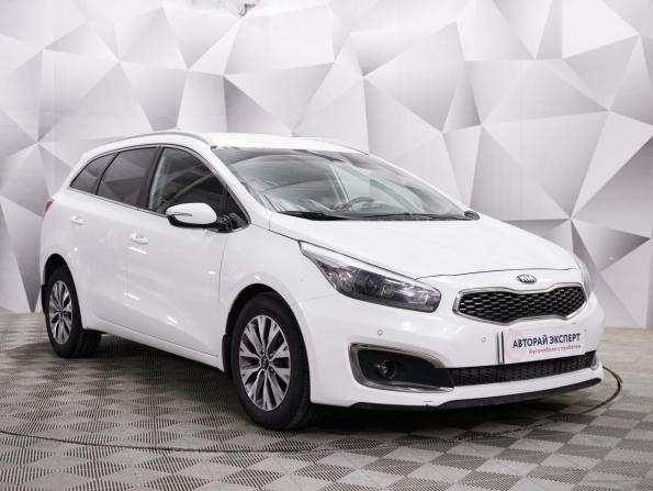 Kia Ceed II Рестайлинг с пробегом 2018 года, цена 1 366 000 рублей, 130050 км, универсал, Автокод Объявления