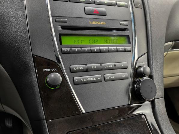 Lexus ES V Рестайлинг с пробегом 2010 года, цена 1 603 500 рублей, 293980 км, седан, Автокод Объявления