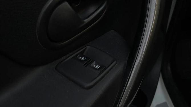 Renault Logan II Рестайлинг с пробегом 2021 года, цена 1 040 000 рублей, 159447 км, седан, Автокод Объявления