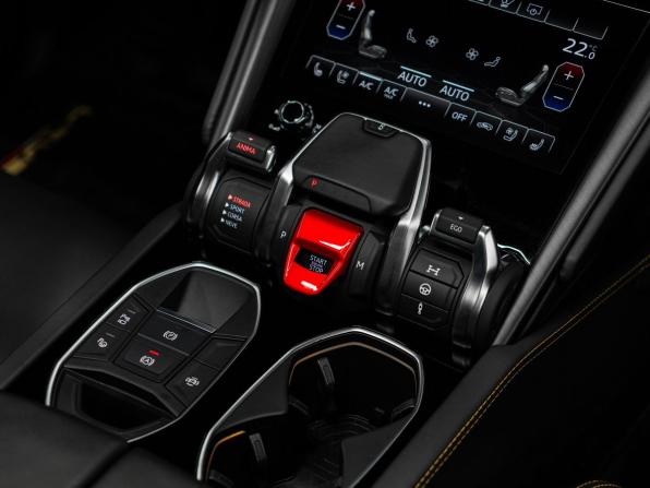 Lamborghini Urus I с пробегом 2022 года, цена 30 530 000 рублей, 29216 км, внедорожник, Автокод Объявления