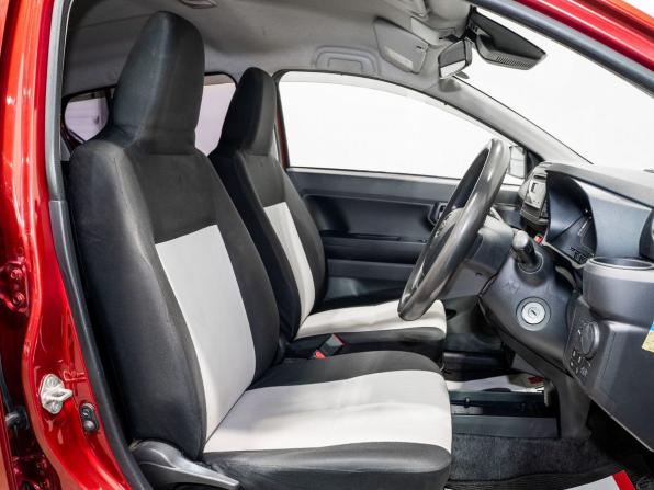 Daihatsu Mira e:S II с пробегом 2020 года, цена 675 000 рублей, 82215 км, хэтчбек, Автокод Объявления