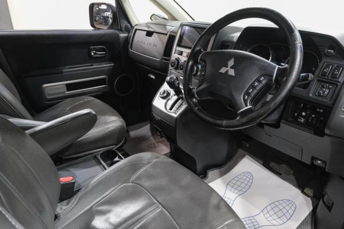 Mitsubishi Delica D:5 I с пробегом 2013 года, цена 2 249 000 рублей, 173000 км, минивэн, Автокод Объявления