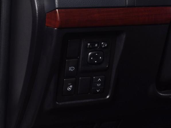 Toyota Land Cruiser Prado 150 Series Рестайлинг 1 с пробегом 2016 года, цена 4 099 999 рублей, 204597 км, внедорожник, Автокод Объявления