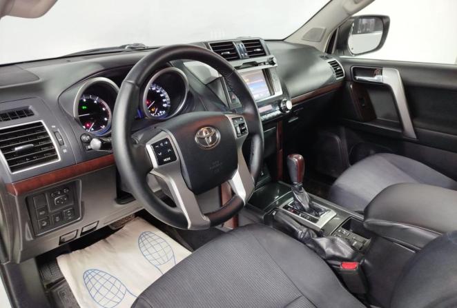 Toyota Land Cruiser Prado 150 Series Рестайлинг 1 с пробегом 2016 года, цена 3 762 000 рублей, 159588 км, внедорожник, Автокод Объявления