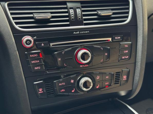 Audi A4 IV (B8) Рестайлинг с пробегом 2012 года, цена 1 215 000 рублей, 210458 км, седан, Автокод Объявления