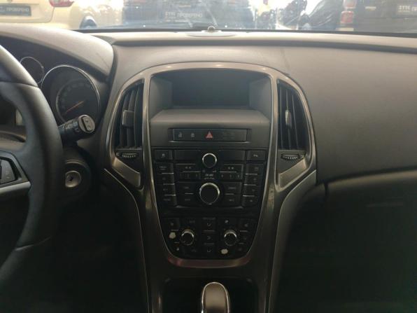 Opel Astra J с пробегом 2011 года, цена 550 000 рублей, 153370 км, хэтчбек, Автокод Объявления
