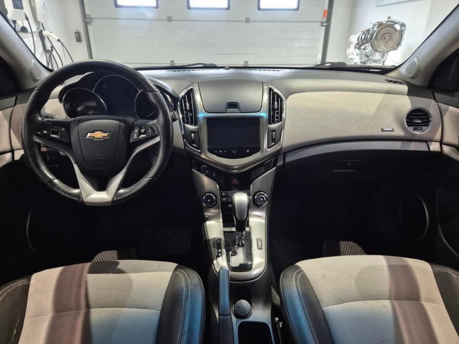 Chevrolet Cruze I Рестайлинг Москва  - изображение 8