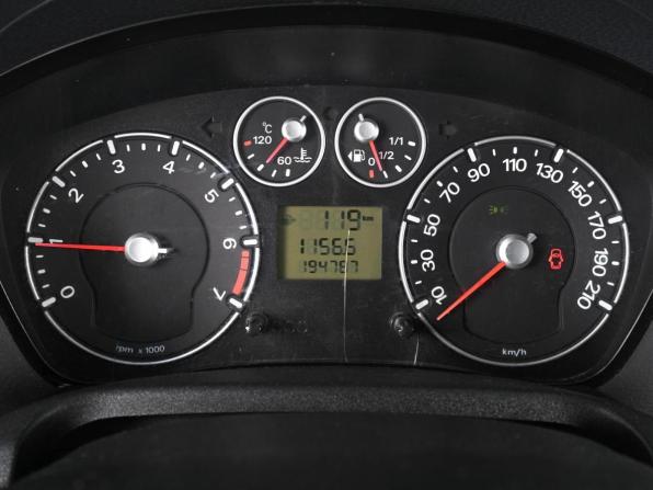 Ford Fiesta Mk5 с пробегом 2008 года, цена 399 000 рублей, 194787 км, хэтчбек, Автокод Объявления