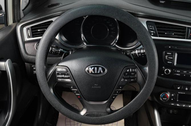 Kia Ceed II Рестайлинг с пробегом 2016 года, цена 1 499 000 рублей, 86000 км, хэтчбек, Автокод Объявления