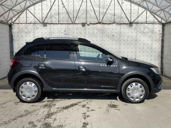 Renault Sandero II Рестайлинг с пробегом 2019 года, цена 1 265 000 рублей, 42714 км, хэтчбек, Автокод Объявления