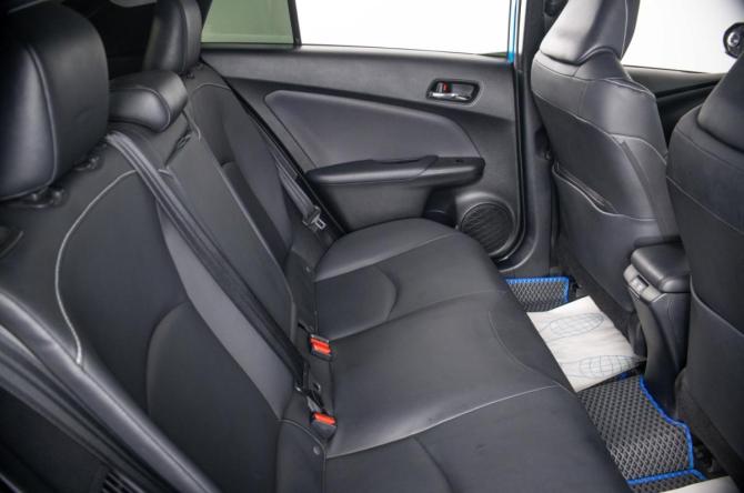 Toyota Prius IV (XW50) с пробегом 2019 года, цена 2 999 000 рублей, 92000 км, лифтбек, Автокод Объявления