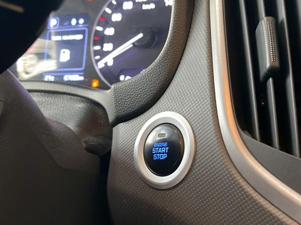 Hyundai Creta I Рестайлинг с пробегом 2021 года, цена 2 527 000 рублей, 67481 км, внедорожник, Автокод Объявления