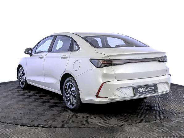 BAIC U5 Plus с пробегом 2023 года, цена 725 000 рублей, 182042 км, седан, Автокод Объявления