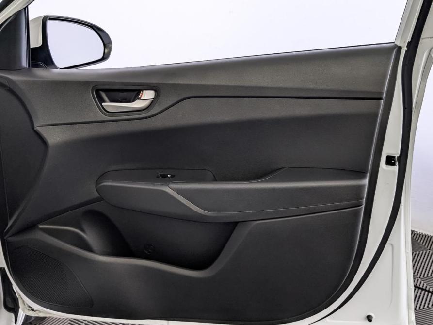 Hyundai Solaris II Москва  - изображение 25