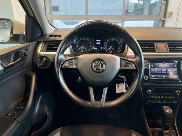 Skoda Rapid I Рестайлинг с пробегом 2019 года, цена 1 349 000 рублей, 157610 км, лифтбек, Автокод Объявления