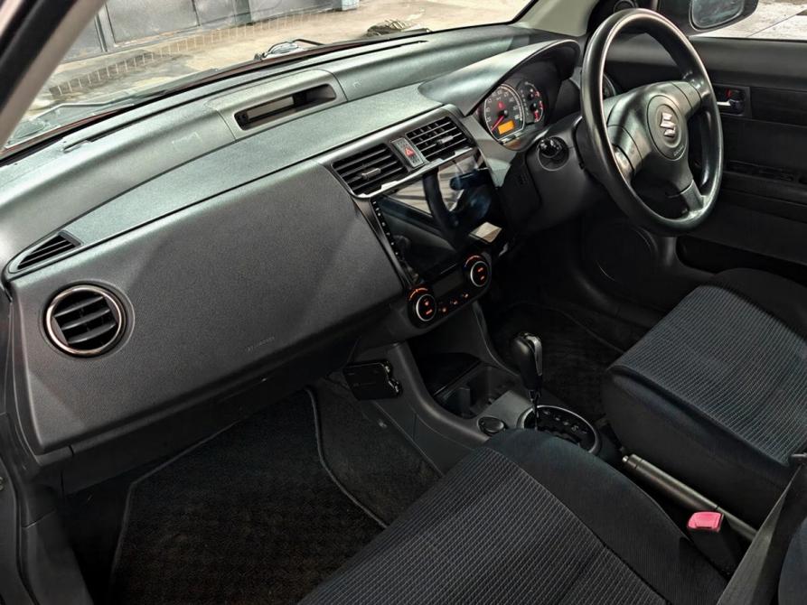 Suzuki Swift III Москва  - изображение 10