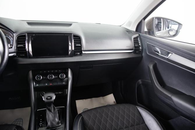 Skoda Karoq I с пробегом 2020 года, цена 2 549 000 рублей, 66500 км, внедорожник, Автокод Объявления
