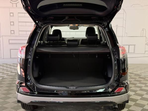 Toyota RAV4 IV (XA40) Рестайлинг с пробегом 2017 года, цена 3 200 000 рублей, 79134 км, внедорожник, Автокод Объявления