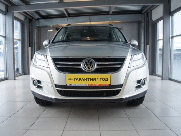 Volkswagen Tiguan I с пробегом 2010 года, цена 950 000 рублей, 223000 км, внедорожник, Автокод Объявления