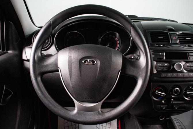 Lada (ВАЗ) Granta I Рестайлинг с пробегом 2023 года, цена 779 000 рублей, 65000 км, седан, Автокод Объявления