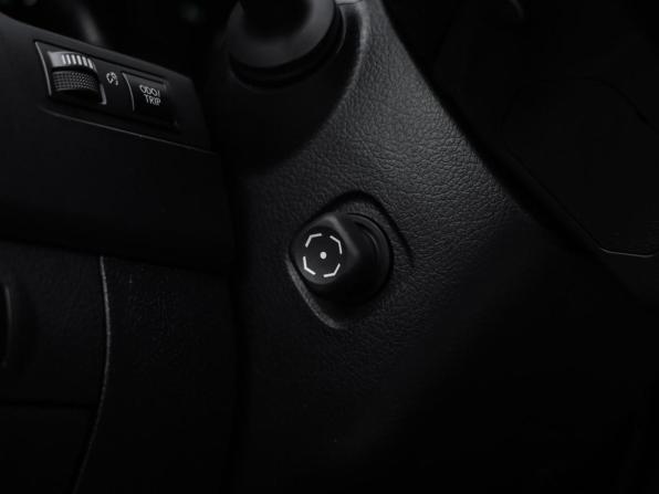 Lexus LX III Рестайлинг 2 с пробегом 2016 года, цена 6 499 000 рублей, 239708 км, внедорожник, Автокод Объявления