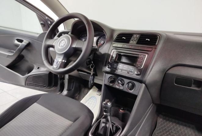 Volkswagen Polo V с пробегом 2013 года, цена 860 000 рублей, 260358 км, седан, Автокод Объявления