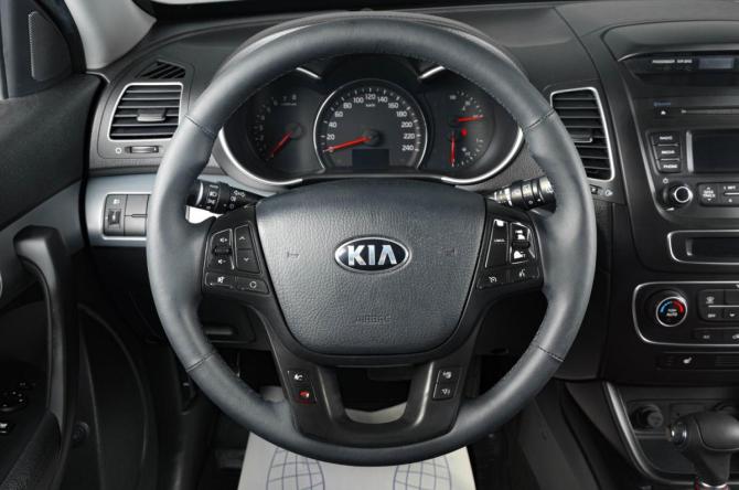 Kia Sorento II Рестайлинг с пробегом 2014 года, цена 1 749 000 рублей, 165516 км, внедорожник, Автокод Объявления