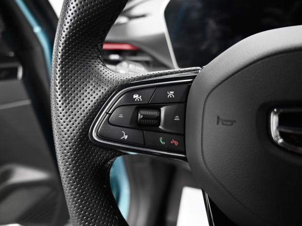 Geely Coolray I Рестайлинг с пробегом 2024 года, цена 1 995 000 рублей, 69171 км, внедорожник, Автокод Объявления