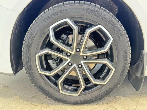 Chevrolet Cruze I Рестайлинг с пробегом 2013 года, цена 1 260 000 рублей, 58041 км, седан, Автокод Объявления