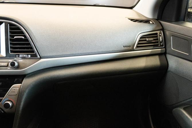 Hyundai Elantra VI (AD) с пробегом 2018 года, цена 1 103 000 рублей, 131669 км, седан, Автокод Объявления