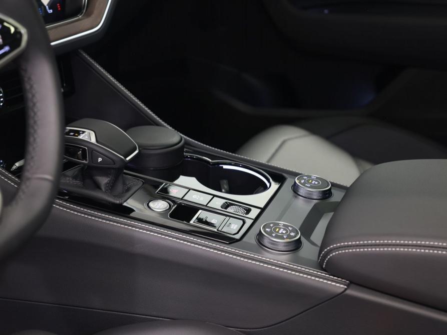 Volkswagen Touareg III Рестайлинг Москва  - изображение 20