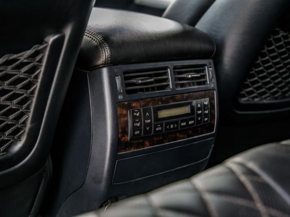 Toyota Land Cruiser 200 Series Рестайлинг 1 с пробегом 2012 года, цена 5 498 000 рублей, 289000 км, внедорожник, Автокод Объявления