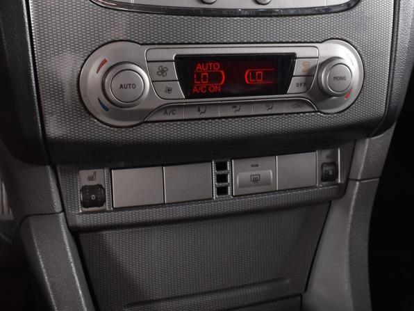 Ford Focus II Рестайлинг с пробегом 2008 года, цена 544 995 рублей, 290978 км, седан, Автокод Объявления